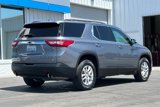 Used 2020 Chevrolet Traverse LT image 3