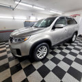 Used 2015 Kia Sorento LX image 3