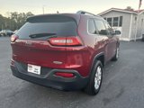 Used 2017 Jeep Cherokee Latitude w/ Comfort/Convenience Group image 5