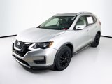 Used 2018 Nissan Rogue SV image 4