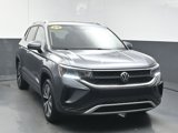 Used 2024 Volkswagen Taos SE image 2