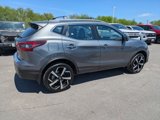 Used 2020 Nissan Rogue Sport SL image 2