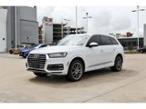 Used 2017 Audi Q7 3.0T Prestige image 2