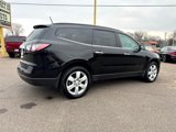 Used 2017 Chevrolet Traverse LT w/ Style and Technology Package image 5