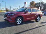 Certified 2021 Toyota Highlander LE image 3