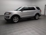 Used 2017 Ford Explorer XLT w/ Equipment Group 202A image 2