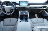 Used 2020 Lincoln Aviator Reserve w/ Equipment Group 202A image 3
