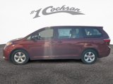Used 2016 Toyota Sienna L image 4