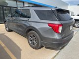 Used 2021 Ford Explorer XLT w/ Equipment Group 202A image 5