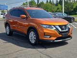 Used 2017 Nissan Rogue SV image 4