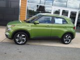 Used 2022 Hyundai Venue SEL image 2