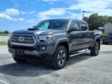 Used 2017 Toyota Tacoma TRD Sport w/ Tow Package image 3