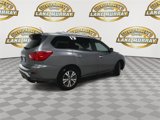 Used 2017 Nissan Pathfinder S image 3