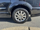 Used 2013 Chrysler Town & Country Touring image 6