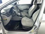 Used 2014 Hyundai Accent GLS image 2