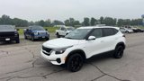 Used 2022 Kia Seltos EX image 4