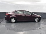 Used 2017 Kia Forte LX image 4