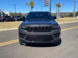 New 2025 Jeep Grand Cherokee Altitude image 4