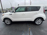 Used 2018 Kia Soul + image 2