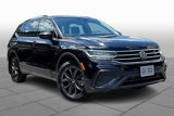 Used 2023 Volkswagen Tiguan SE image 2