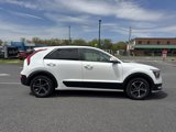 Certified 2023 Kia Niro EX image 4