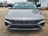New 2025 Hyundai Elantra SEL image 2