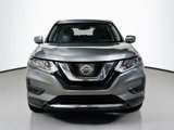 Used 2017 Nissan Rogue S image 2
