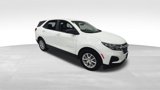 Certified 2022 Chevrolet Equinox LS w/ LS Convenience Package image 3
