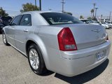 Used 2006 Chrysler 300 Touring w/ Comfort/Convenience Group image 2