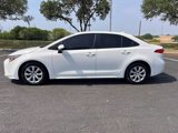 Used 2021 Toyota Corolla LE image 2