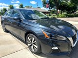 Used 2022 Nissan Altima 2.5 SV image 2