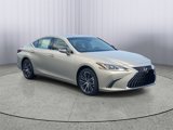 New 2025 Lexus ES 300h w/ Premium Package image 1