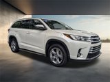 Used 2019 Toyota Highlander AWD V6 image 2