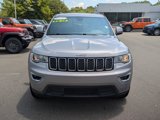 Used 2018 Jeep Grand Cherokee Laredo image 2