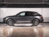 Used 2025 Porsche Macan Turbo image 2