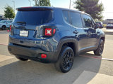 Used 2023 Jeep Renegade Latitude image 3
