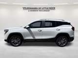 Used 2023 GMC Terrain SLT image 2