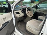 Used 2012 Toyota Sienna LE image 5