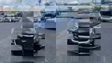 Used 2023 Chrysler Pacifica Touring-L image 4