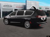 New 2025 Chrysler Pacifica Select image 4