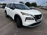 Used 2023 Nissan Rogue S image 2