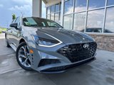 Used 2022 Hyundai Sonata SEL image 2