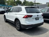 Used 2021 Volkswagen Tiguan SE w/ Panoramic Sunroof Package image 4