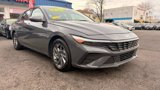 Used 2024 Hyundai Elantra SEL image 2