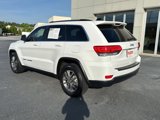 Used 2018 Jeep Grand Cherokee Laredo image 3