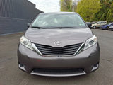 Used 2014 Toyota Sienna L image 2