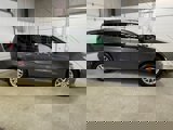 Used 2023 Chrysler Voyager LX image 5