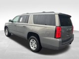 Used 2018 Chevrolet Suburban LT image 3