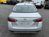 Used 2023 Nissan Versa SV image 3