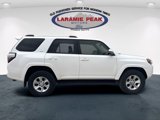 Used 2020 Toyota 4Runner SR5 Premium image 2